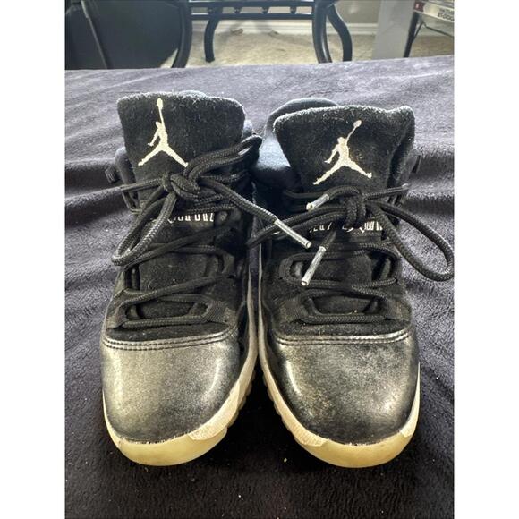 Child Size 1 Jordan‎ 11 Black Retro Low Barons - Picture 1 of 9